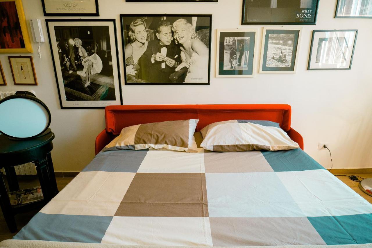 Hollywood Apartment Near Station With Parking Bari Exteriér fotografie